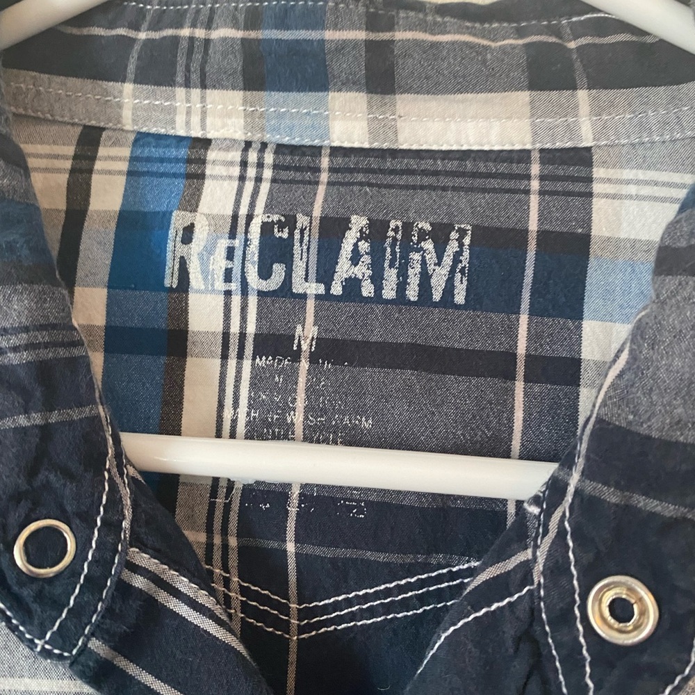 Reclaim Button Up - Picture 3 of 3